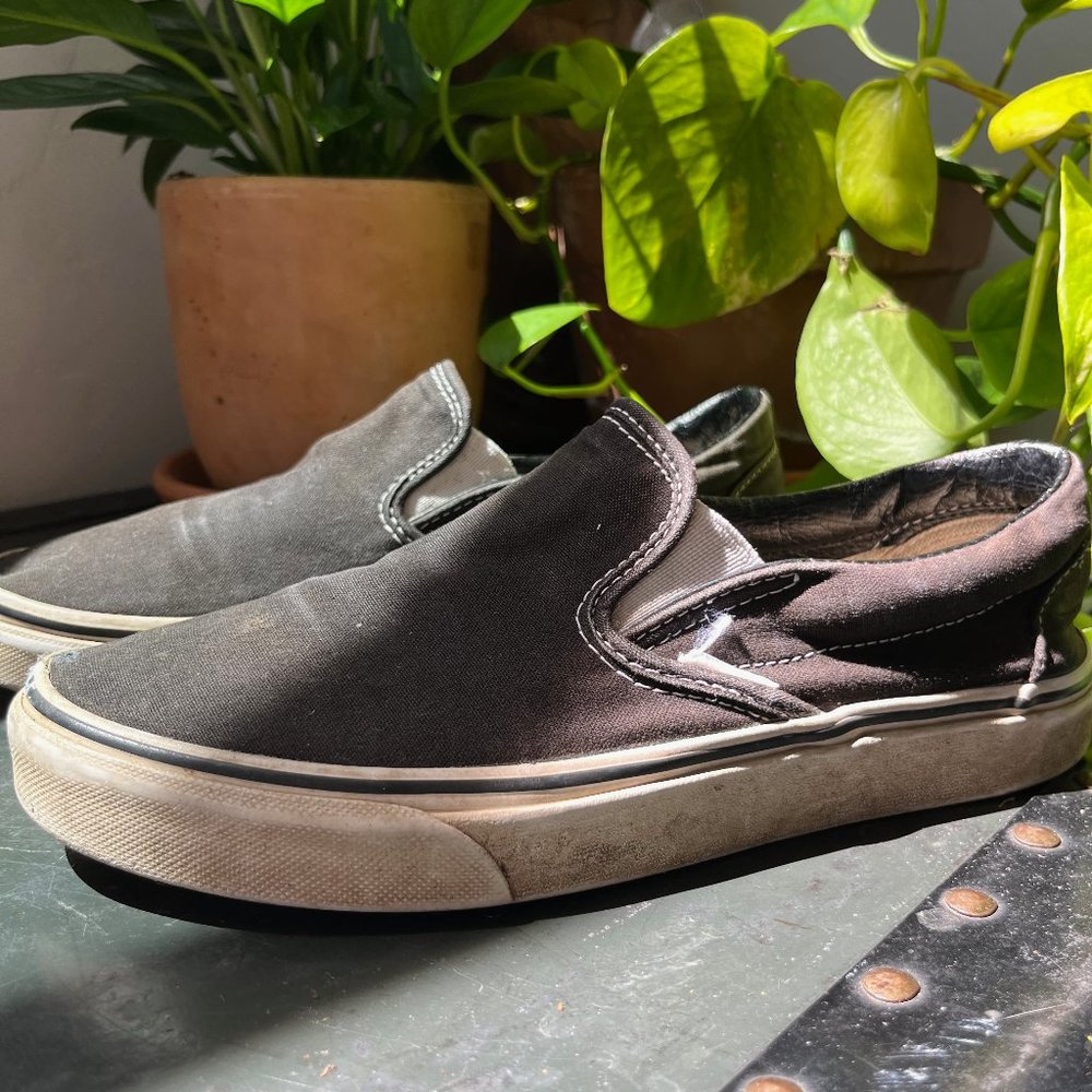 Vans Classic Slip-On - Black/White - Women’s 7.5